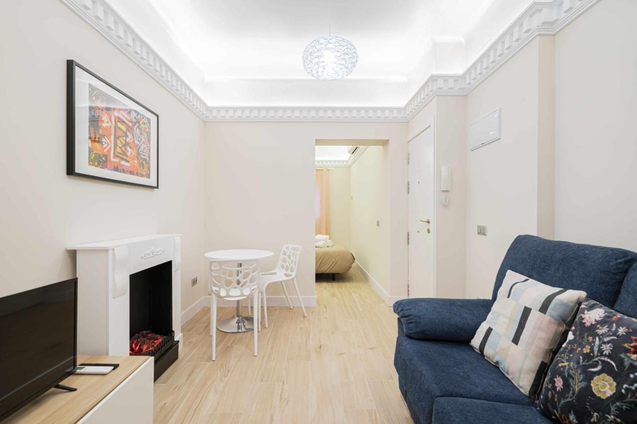 Reformado Decorado Centrico 1 Dormitorio Madrid Bagian luar foto