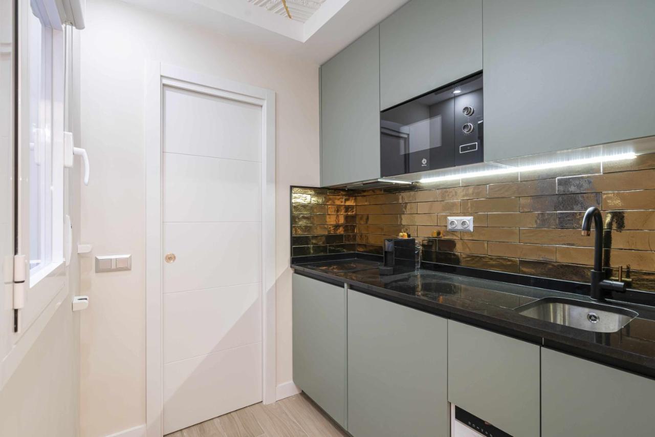 Reformado Decorado Centrico 1 Dormitorio Madrid Bagian luar foto
