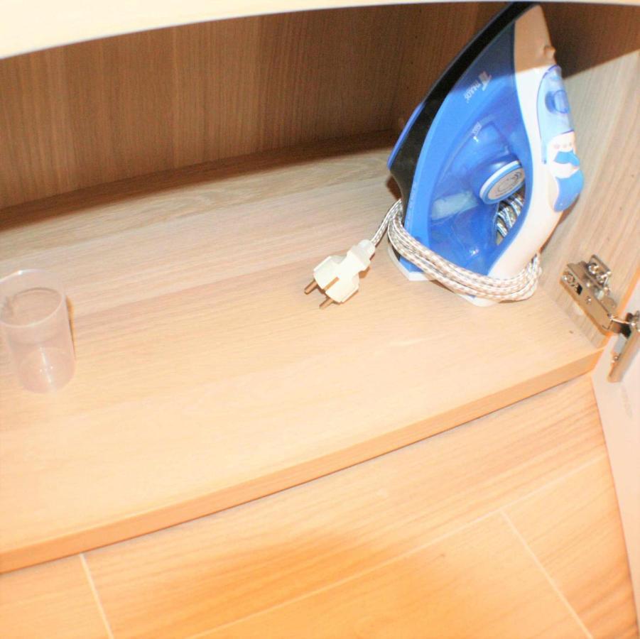 Reformado Decorado Centrico 1 Dormitorio Madrid Bagian luar foto